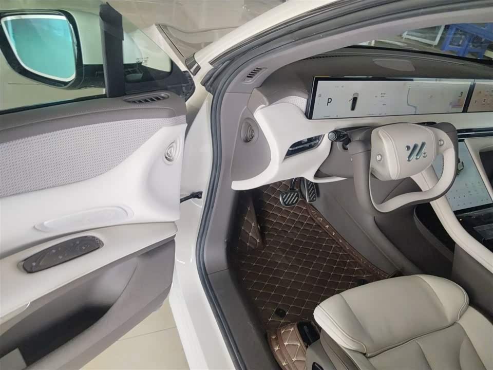 IM Motors Zhiji LS7 IM Motors Zhiji LS7