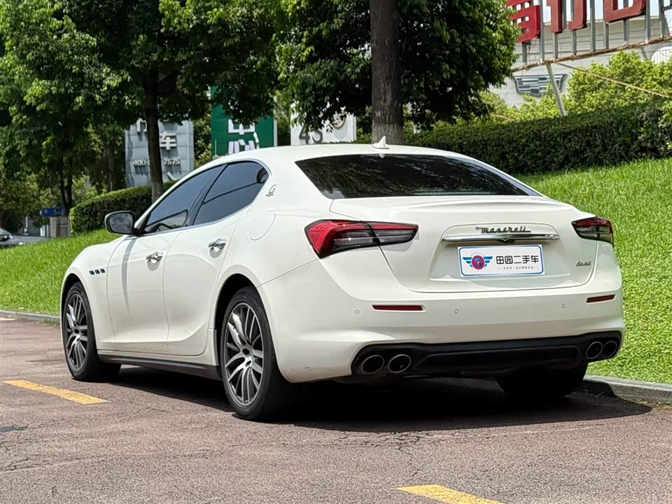 Maserati Ghibli Maserati Ghibli