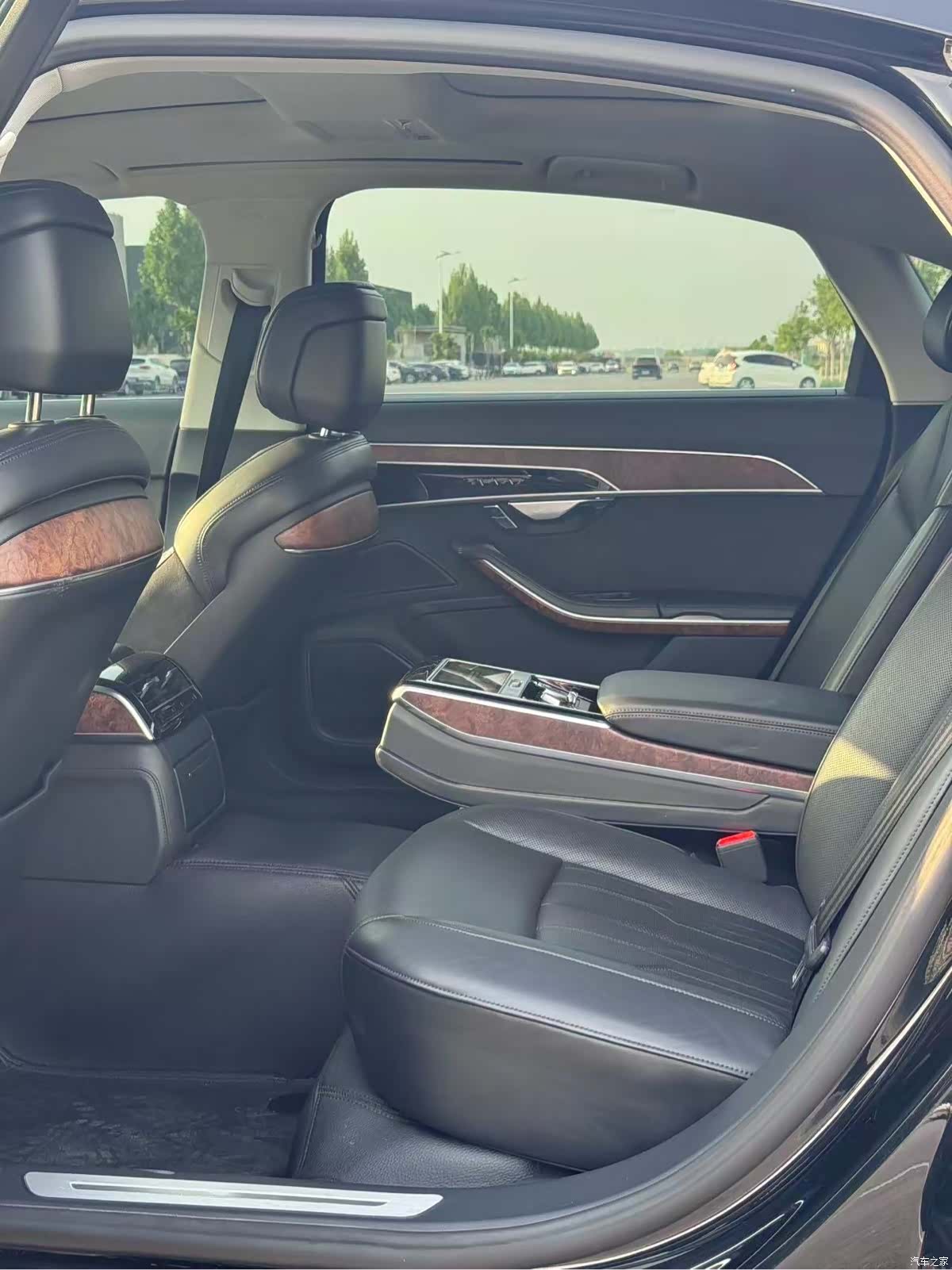 Audi A8L, 2021 7