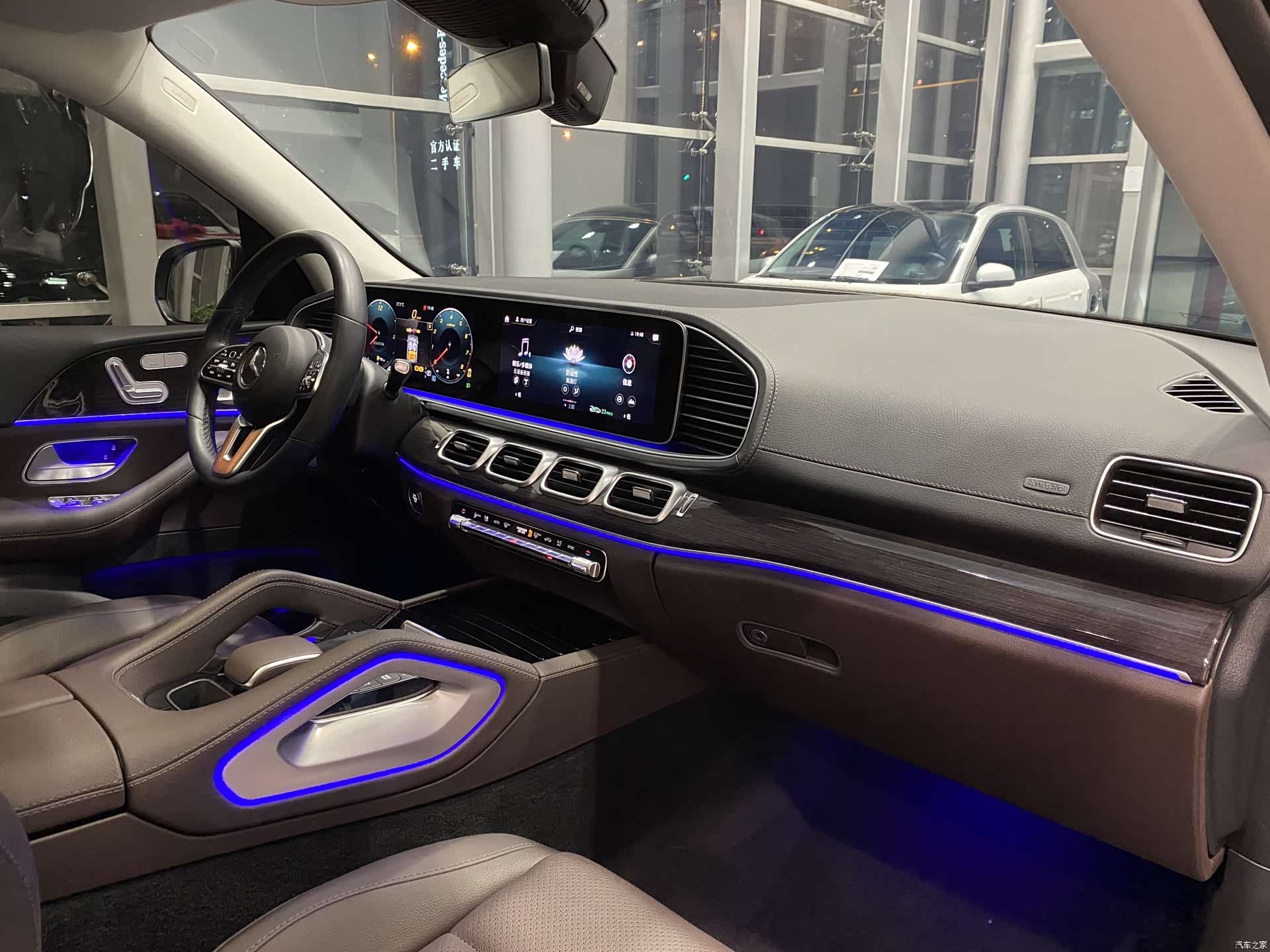 Mercedes-Benz GLE, 2023 12