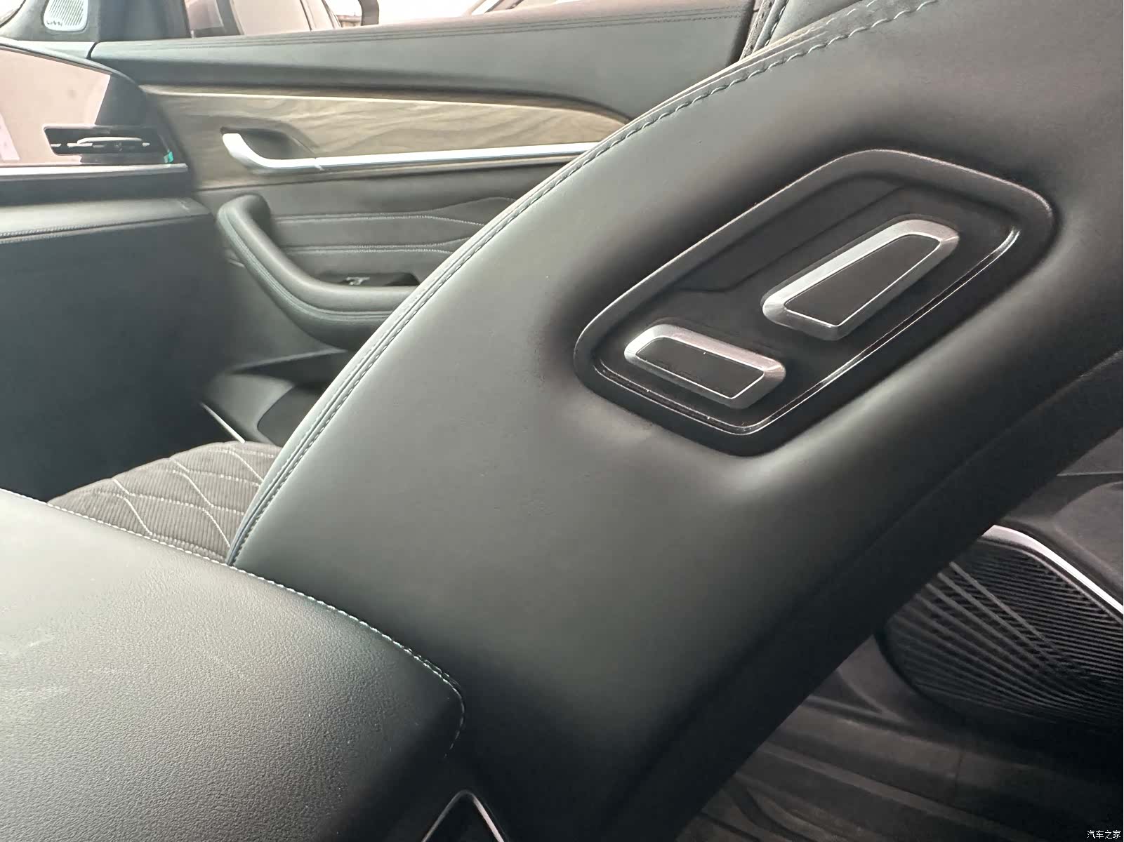 Geely Xingyue L, 2025 9
