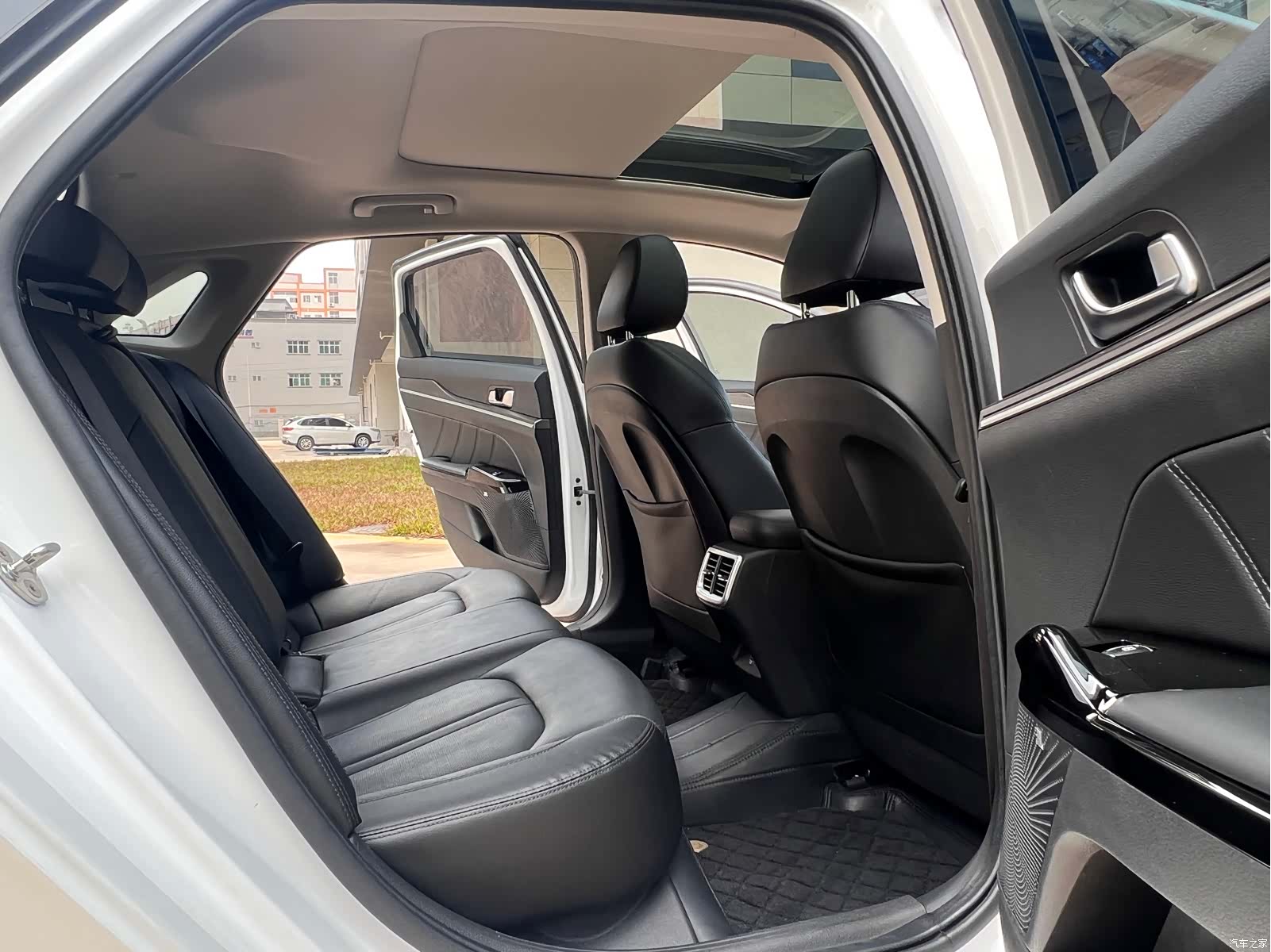 Kia K5, 2022 7