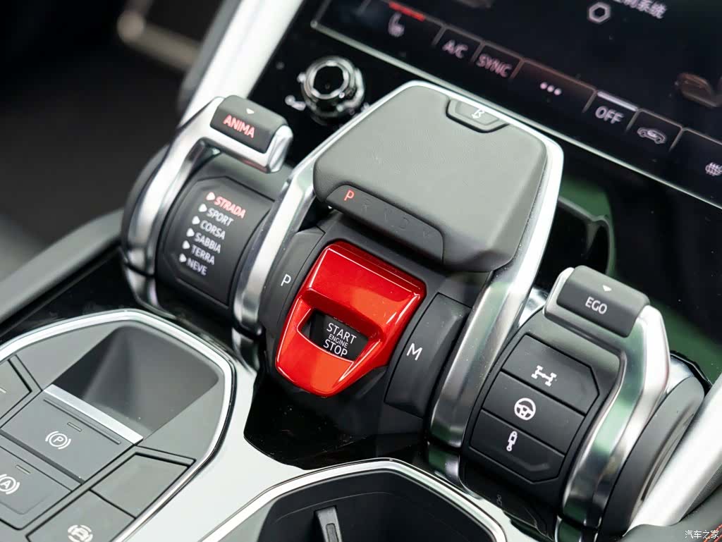 Lamborghini Urus, 2024 21