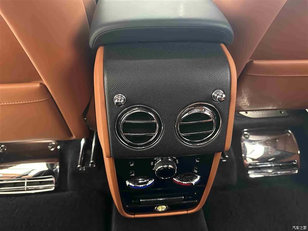 Rolls-Royce Cullinan, 2023 20