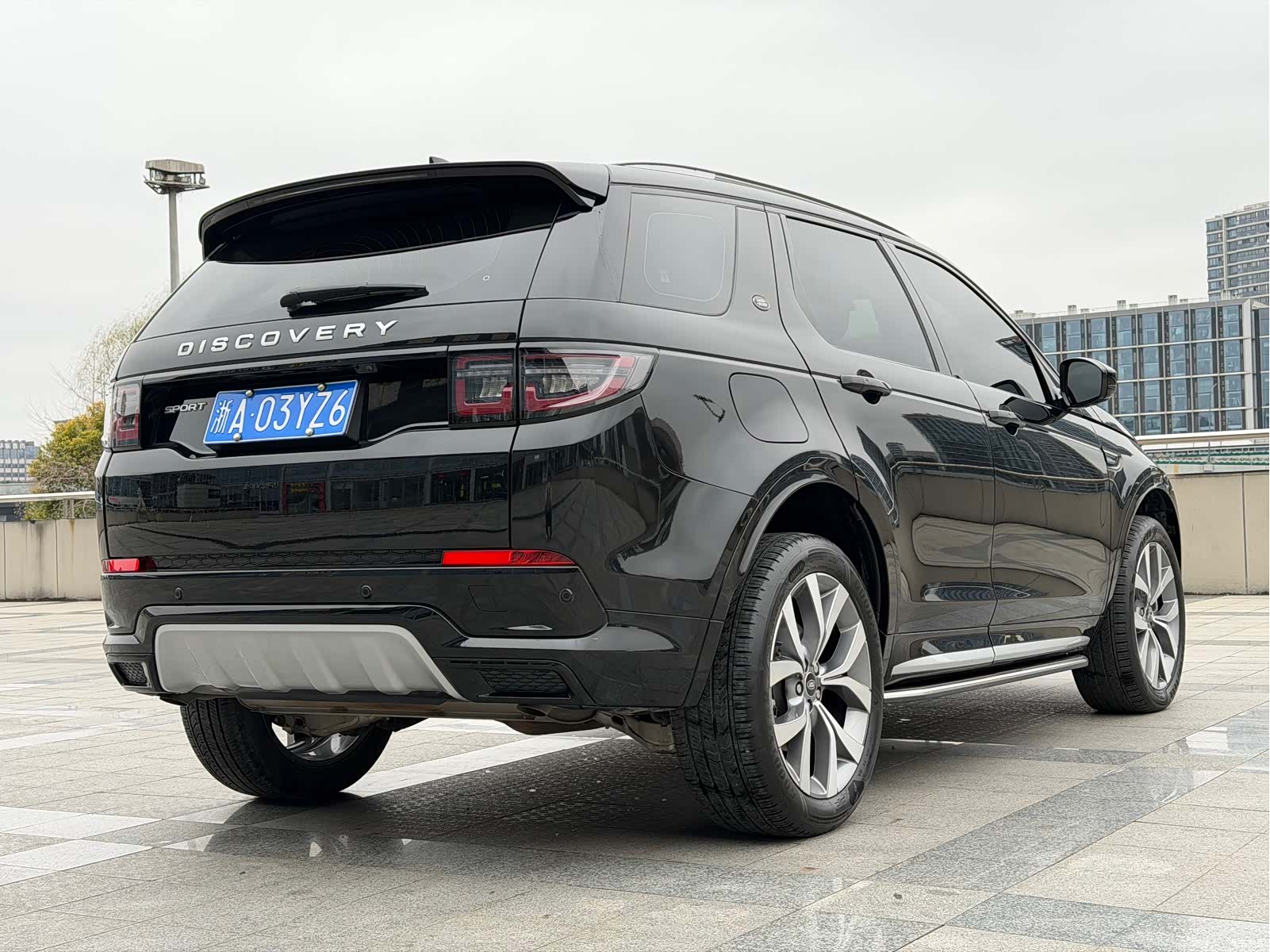Land Rover Discovery, 2024 все фото