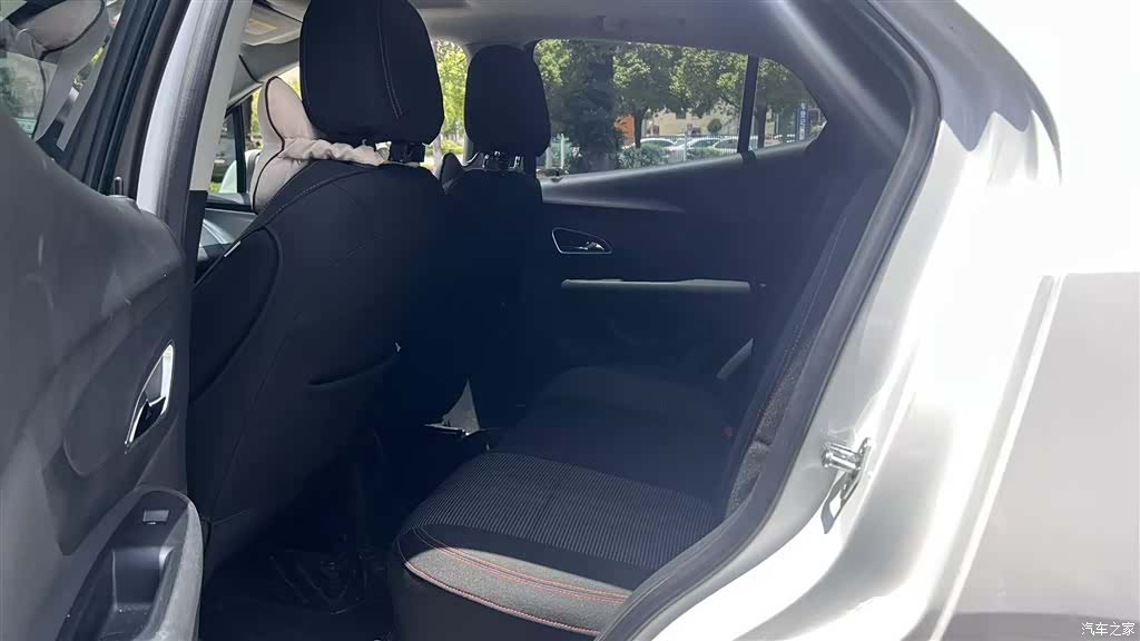 Buick Encore, 2016 15