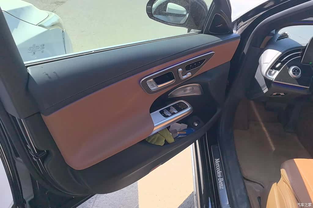 Mercedes-Benz E-Class, 2025 7