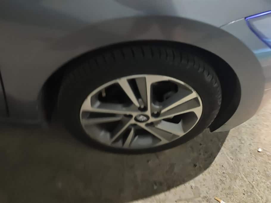 Hyundai Lead