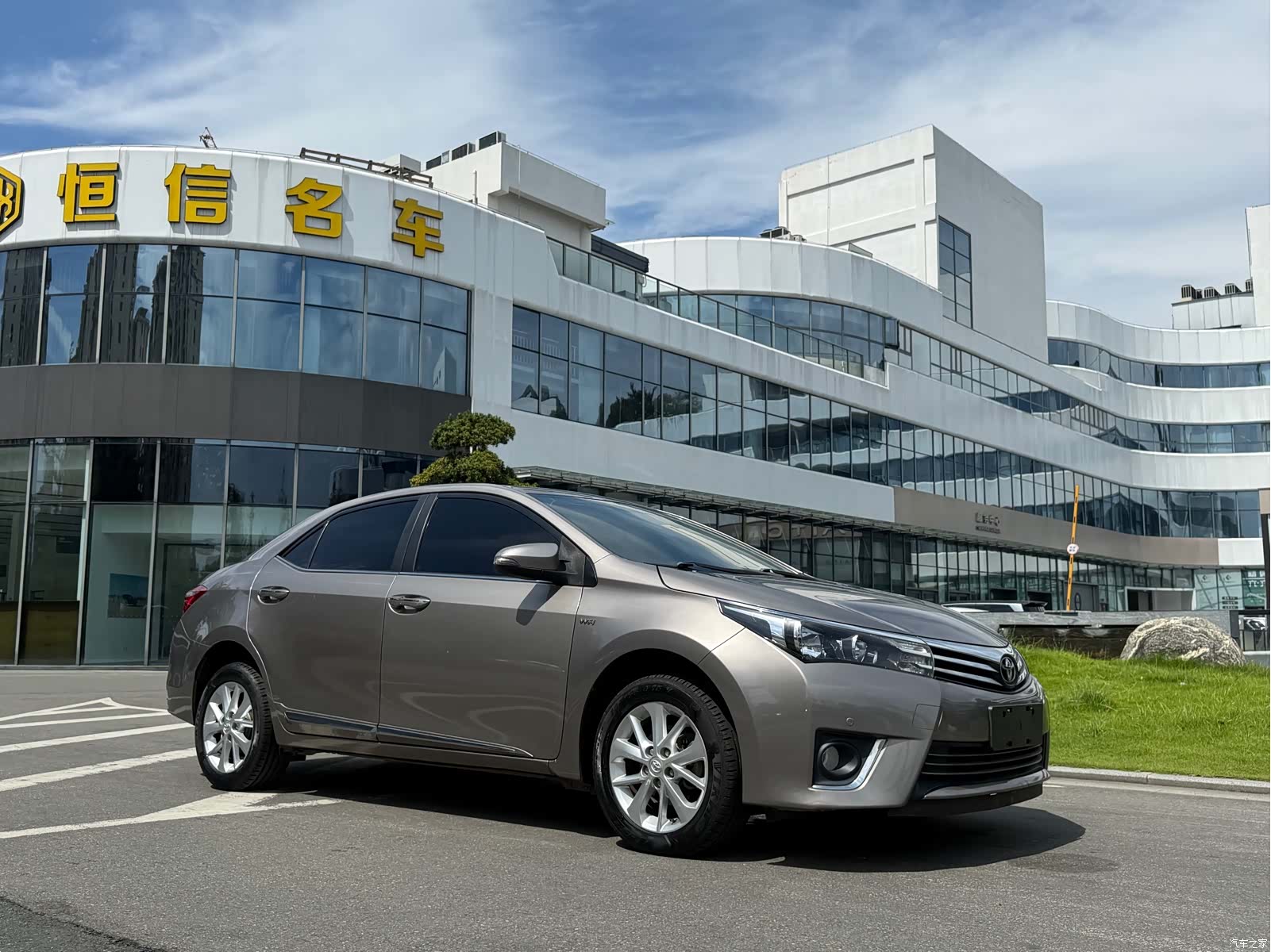 Toyota Corolla, 2015 3