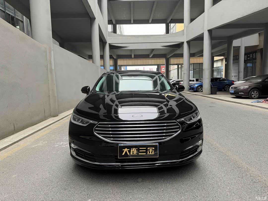 Ford Taurus