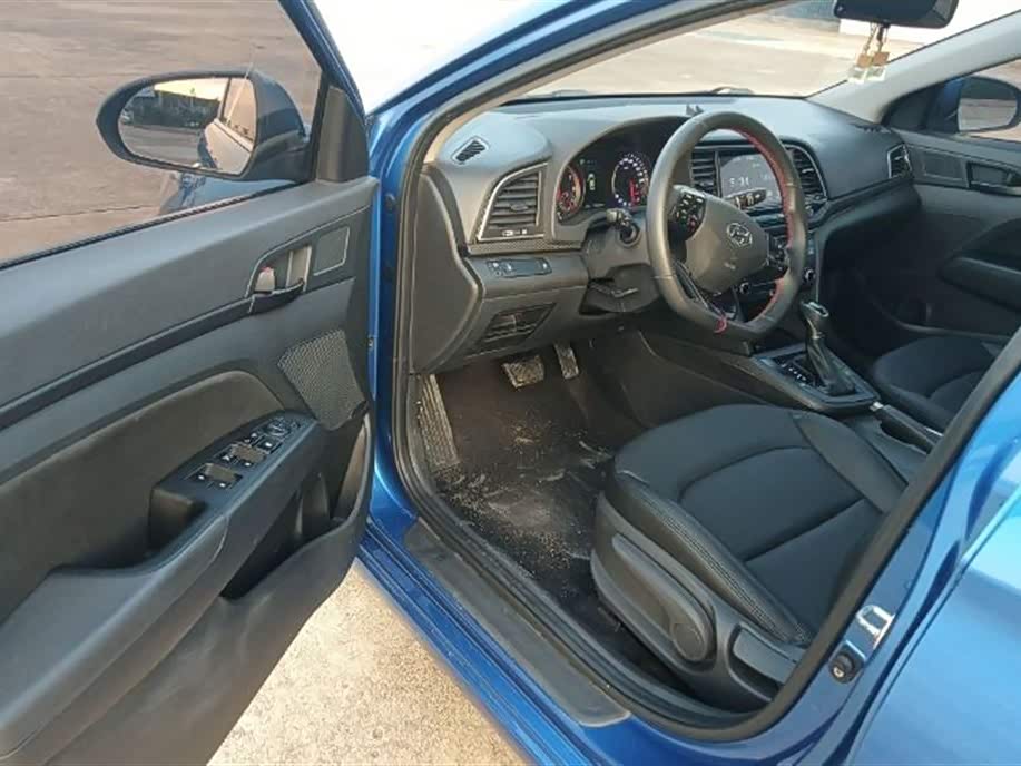 Hyundai Lead Hyundai Lead