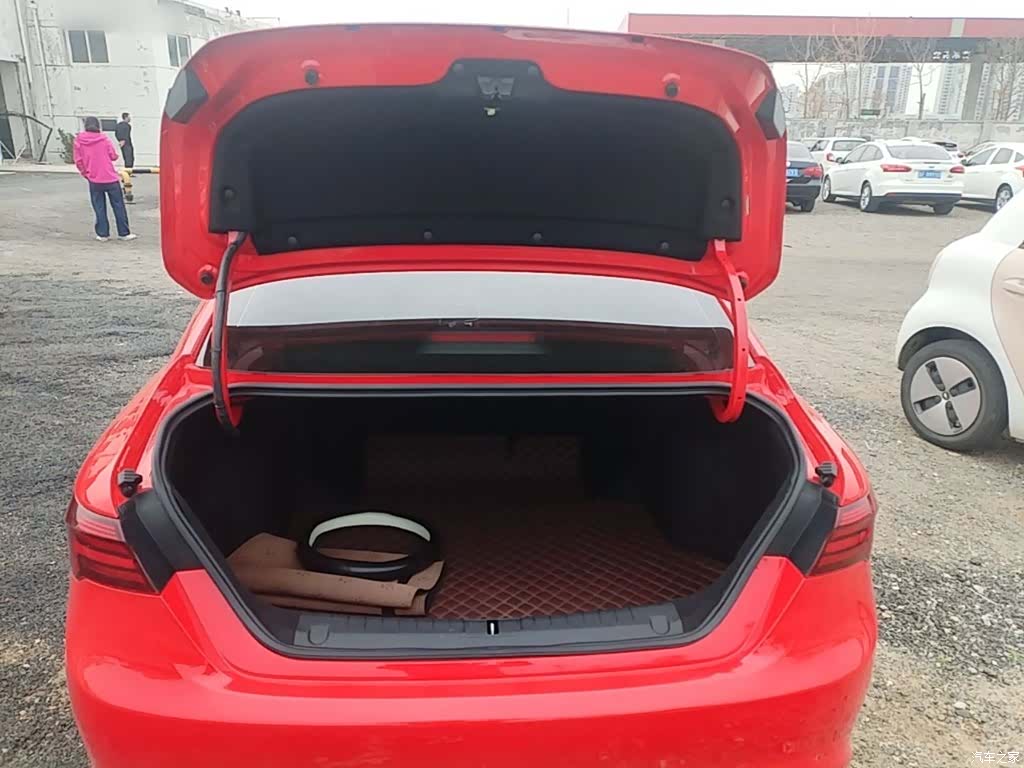 Geely Binray, 2021 15