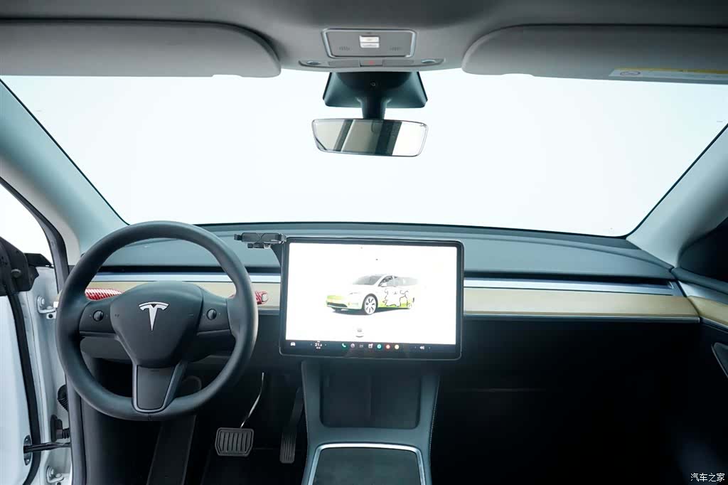 Tesla Model Y, 2022 2