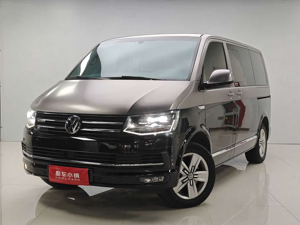 Volkswagen 2016 2.0TSI Premium 7 мест