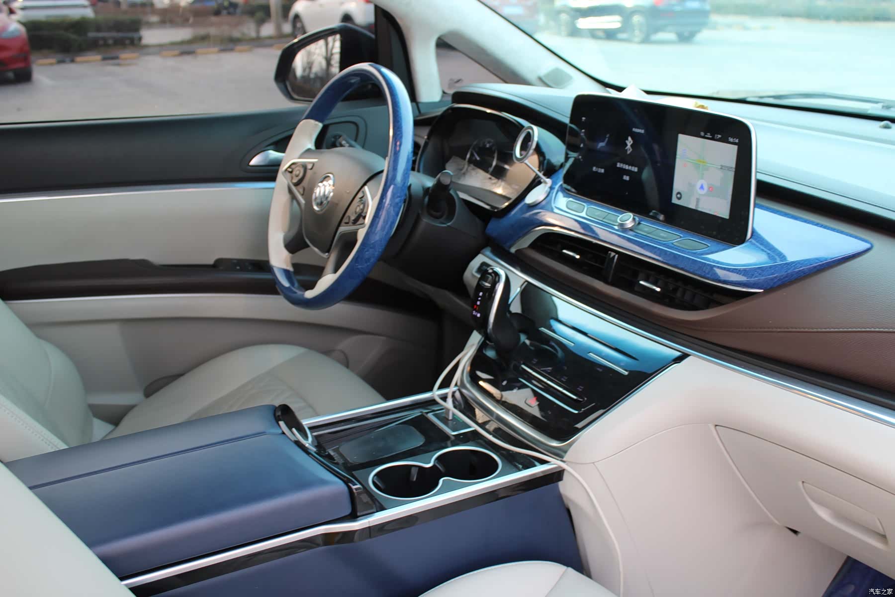 Buick GL8, 2020 13