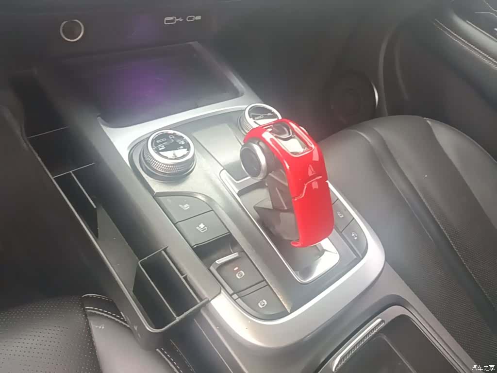 Tank 300, 2022 10
