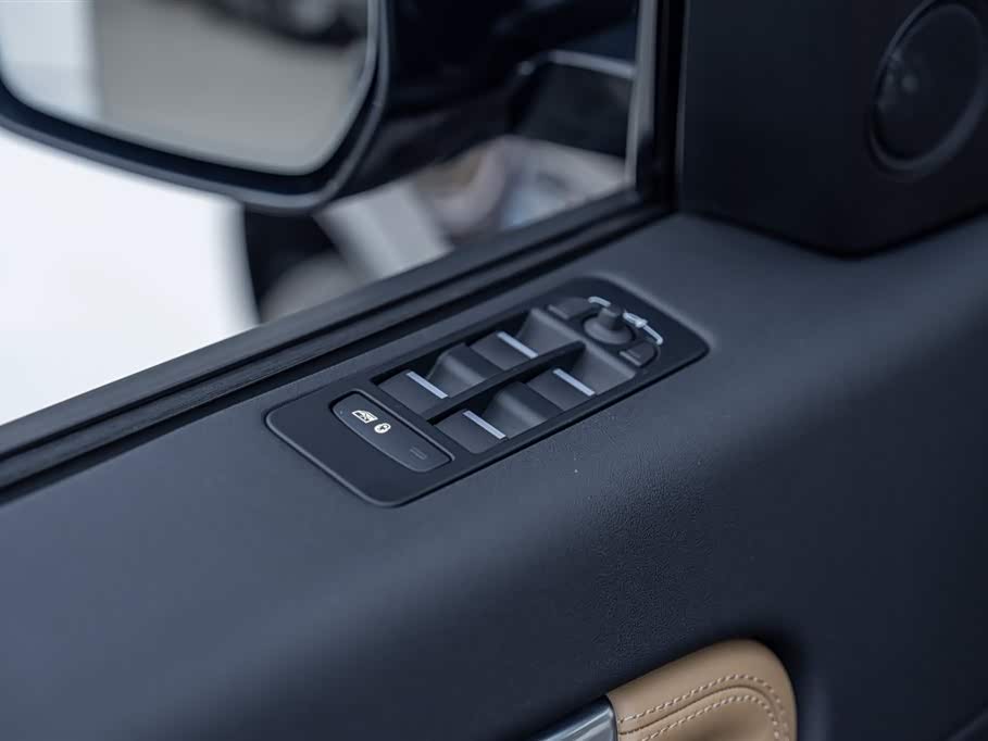 Land Rover Discover sports