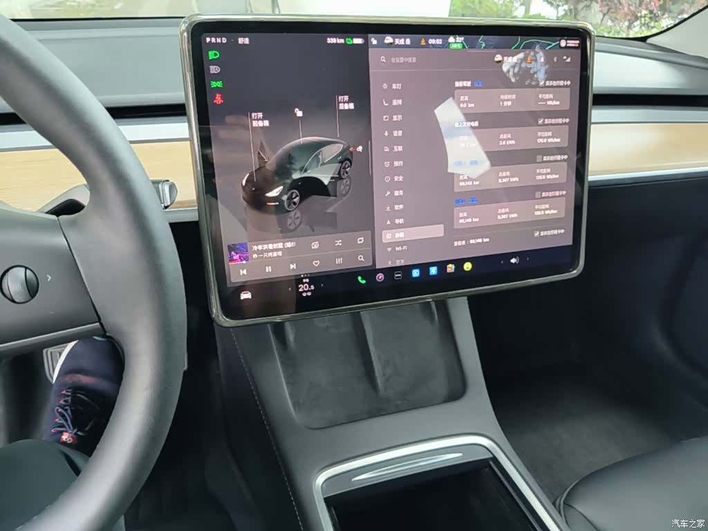 Tesla Model 3, 2023 13