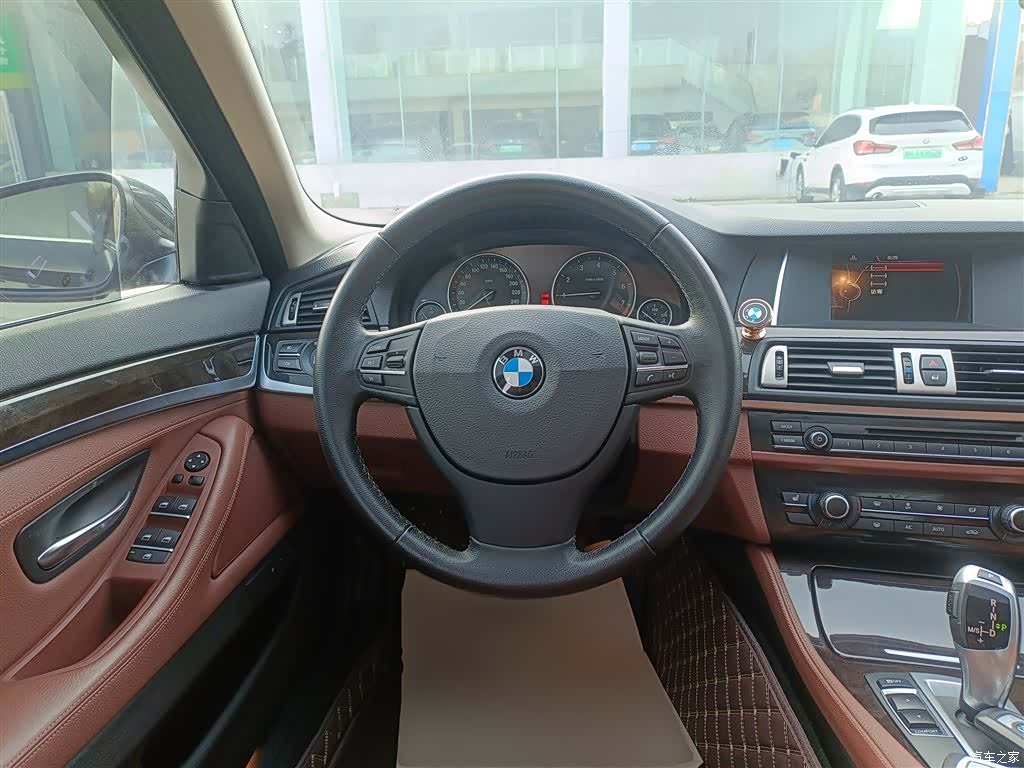 BMW 5 Series, 2016 11