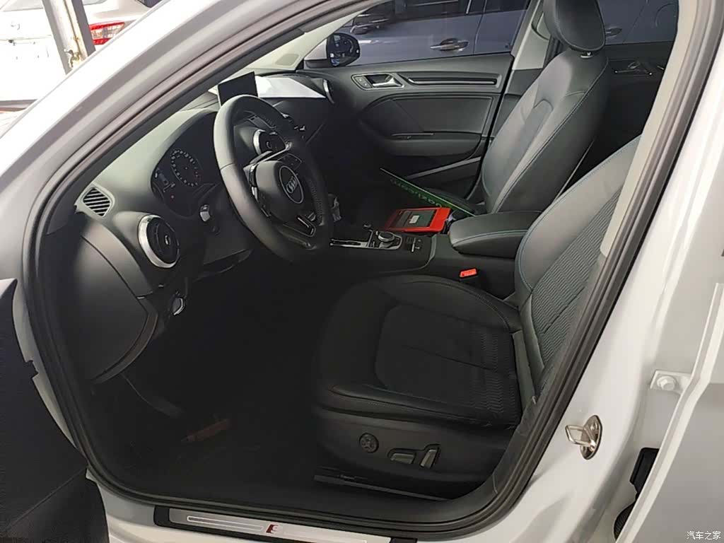 Audi A3, 2018 15