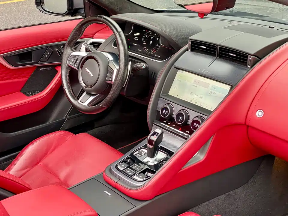 Jaguar F-TYPE