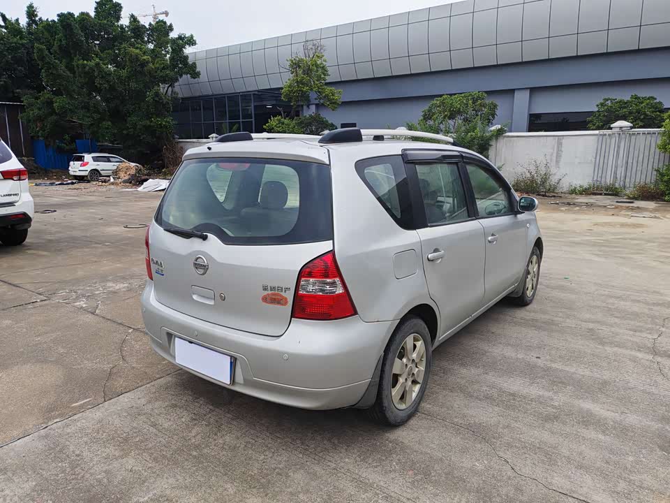 Nissan Liwei