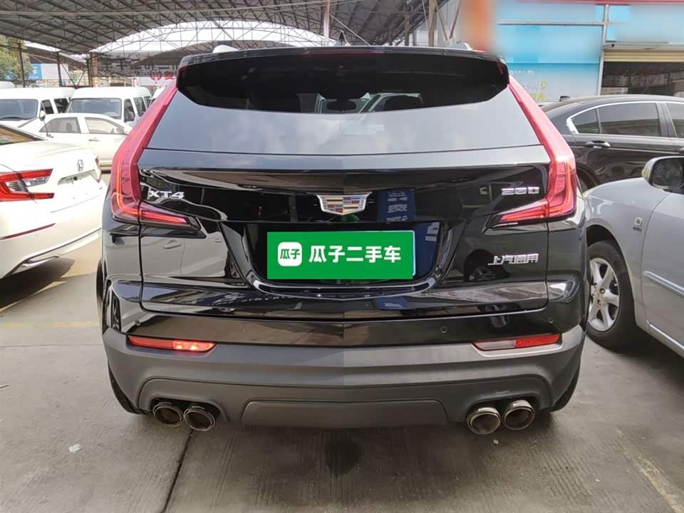 Cadillac XT4