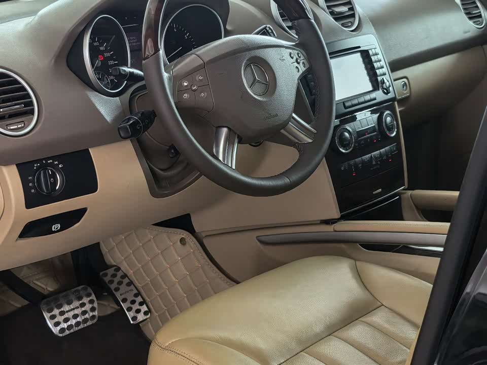 Mercedes-Benz M class