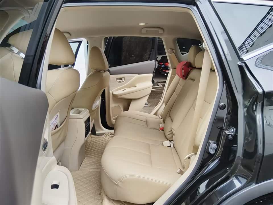 Nissan Loulan Nissan Loulan