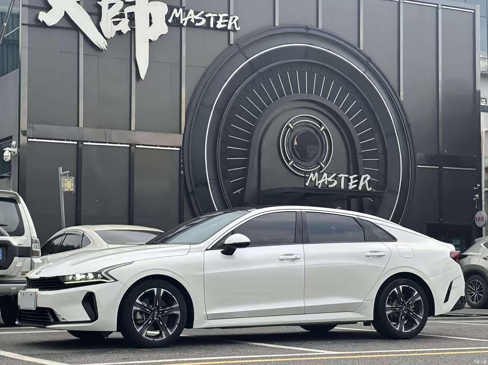 Kia K5
