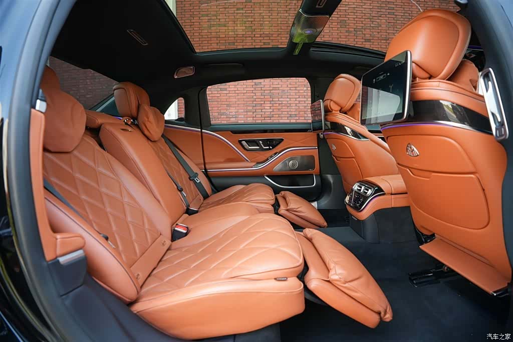 Maybach S-Class, 2023 13