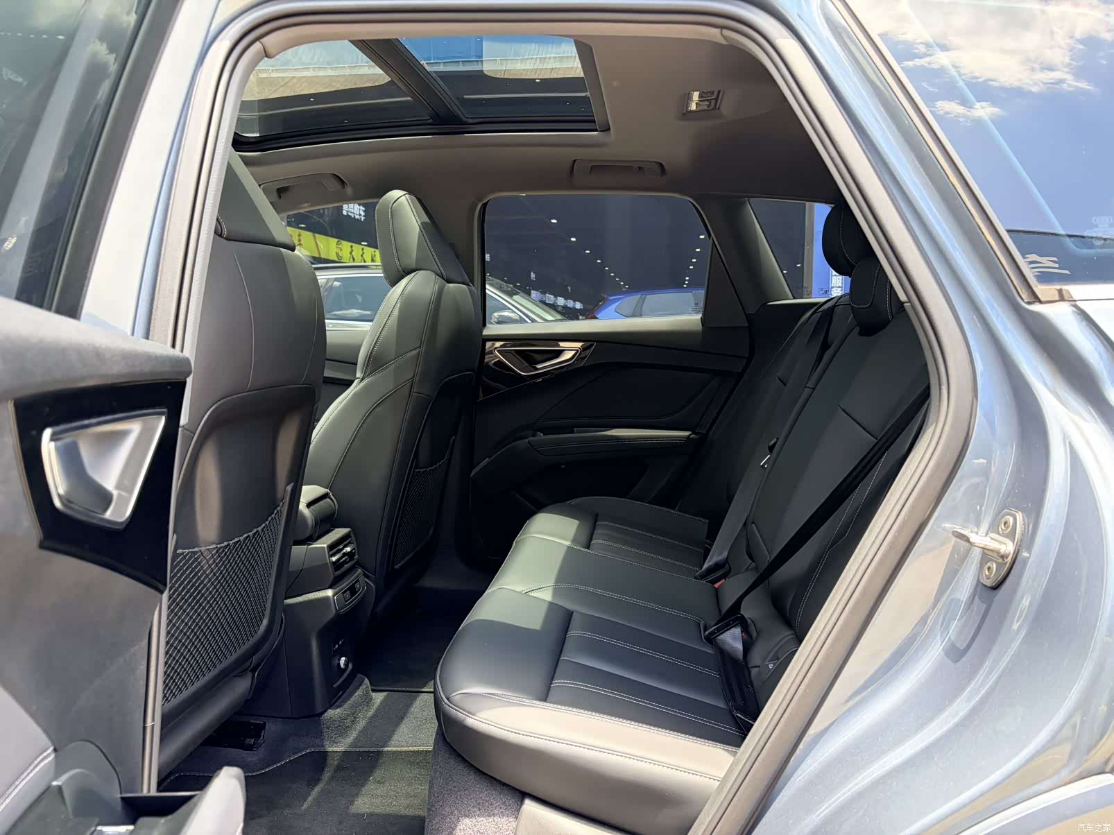 Audi Q4 e-tron, 2025 11