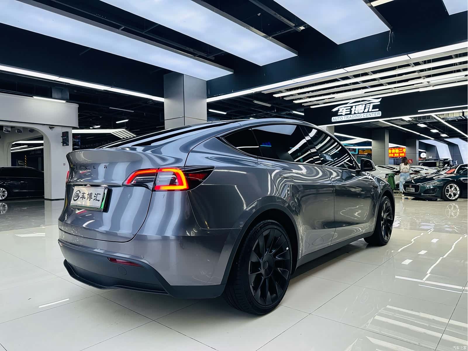 Tesla Model Y, 2023 6