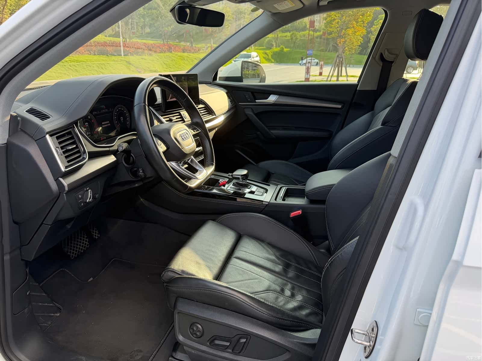 Audi Q5L, 2022 4