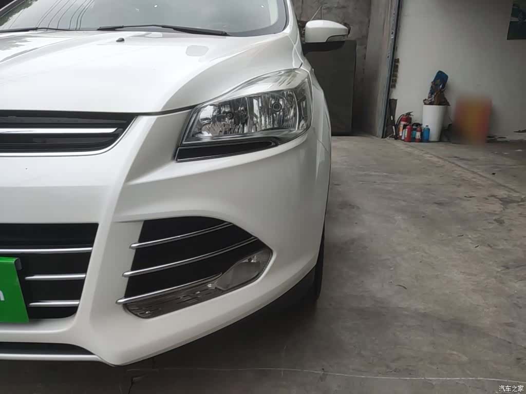 Ford Kuga, 2015 24