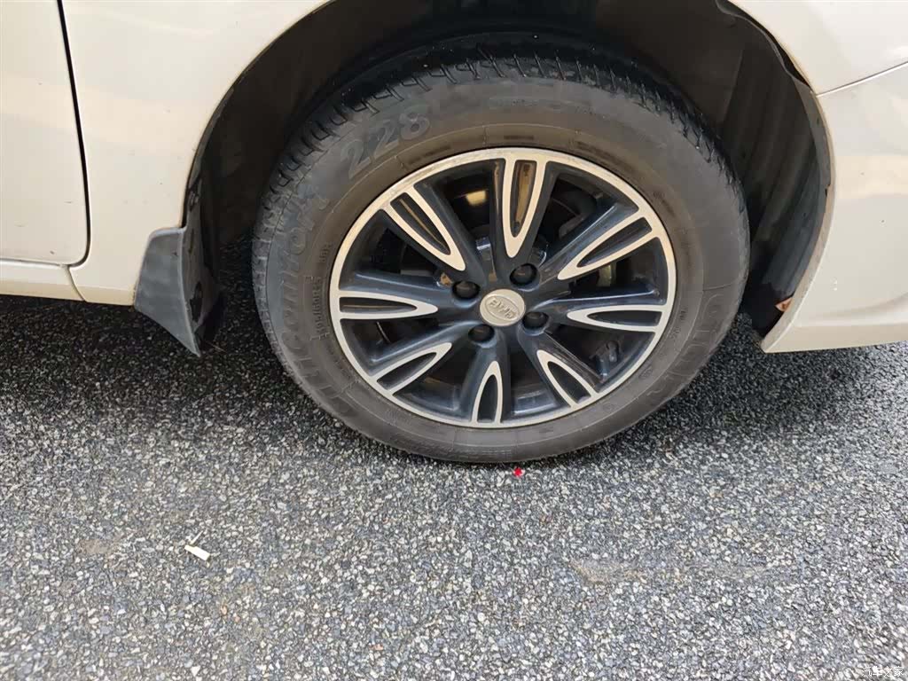 BYD F3, 2016 26