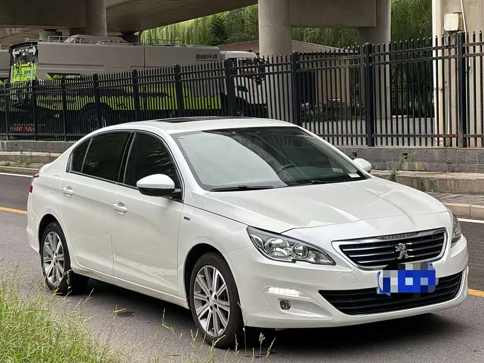 Peugeot 408