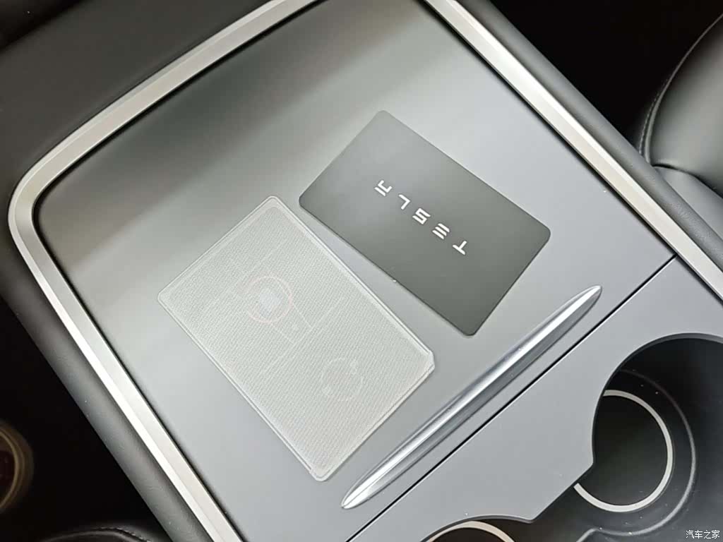Tesla Model Y, 2022 9