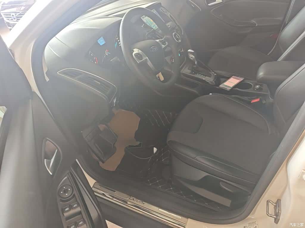 Ford Focus, 2015 16