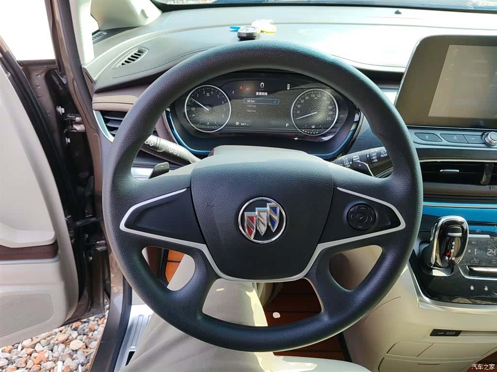 Buick GL8, 2023 7