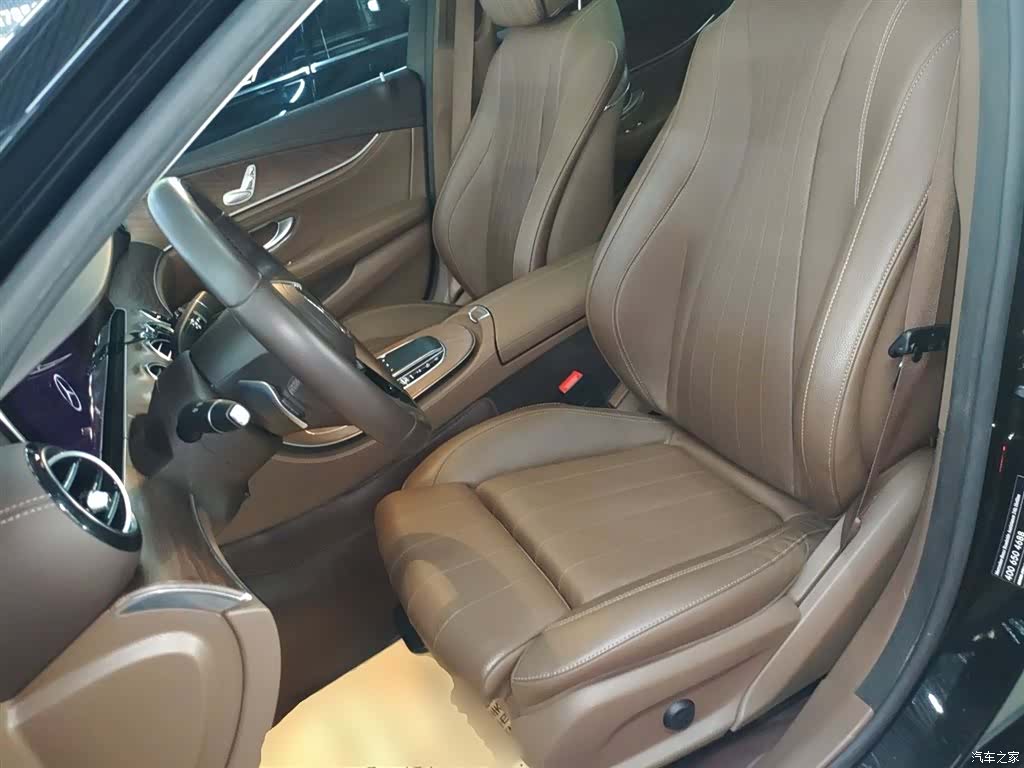 Mercedes-Benz E-Class, 2023 15