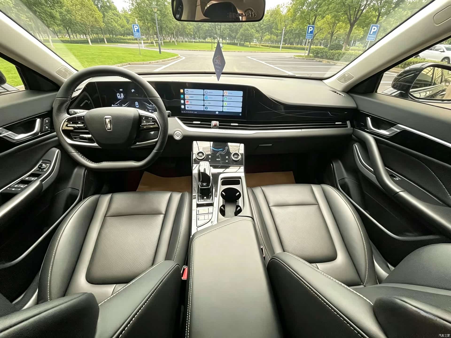 Bestune B70, 2023 все фото