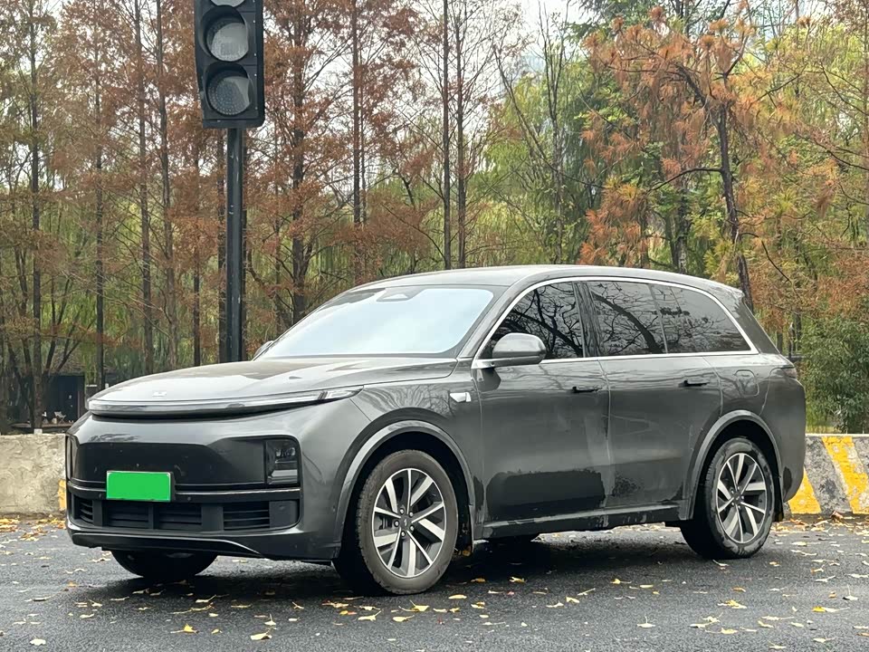 Li Auto Ideal L8