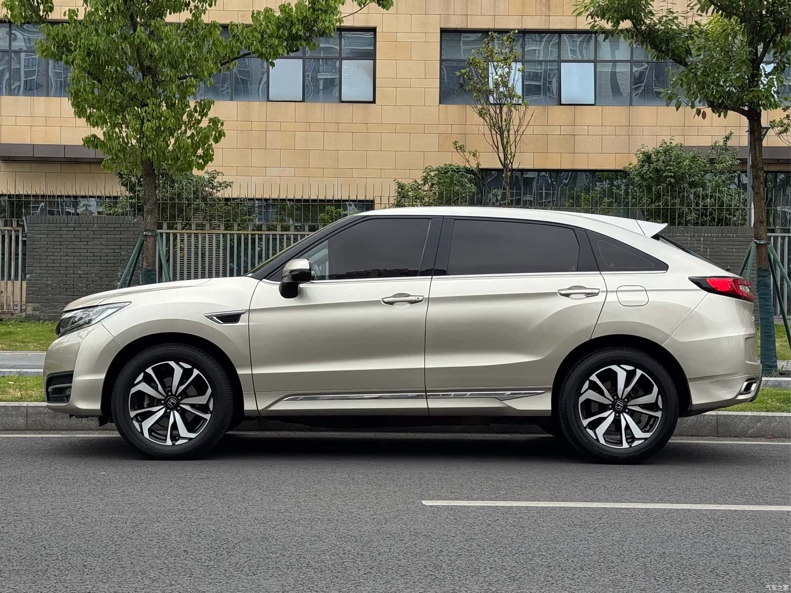 Honda UR-V, 2017 15