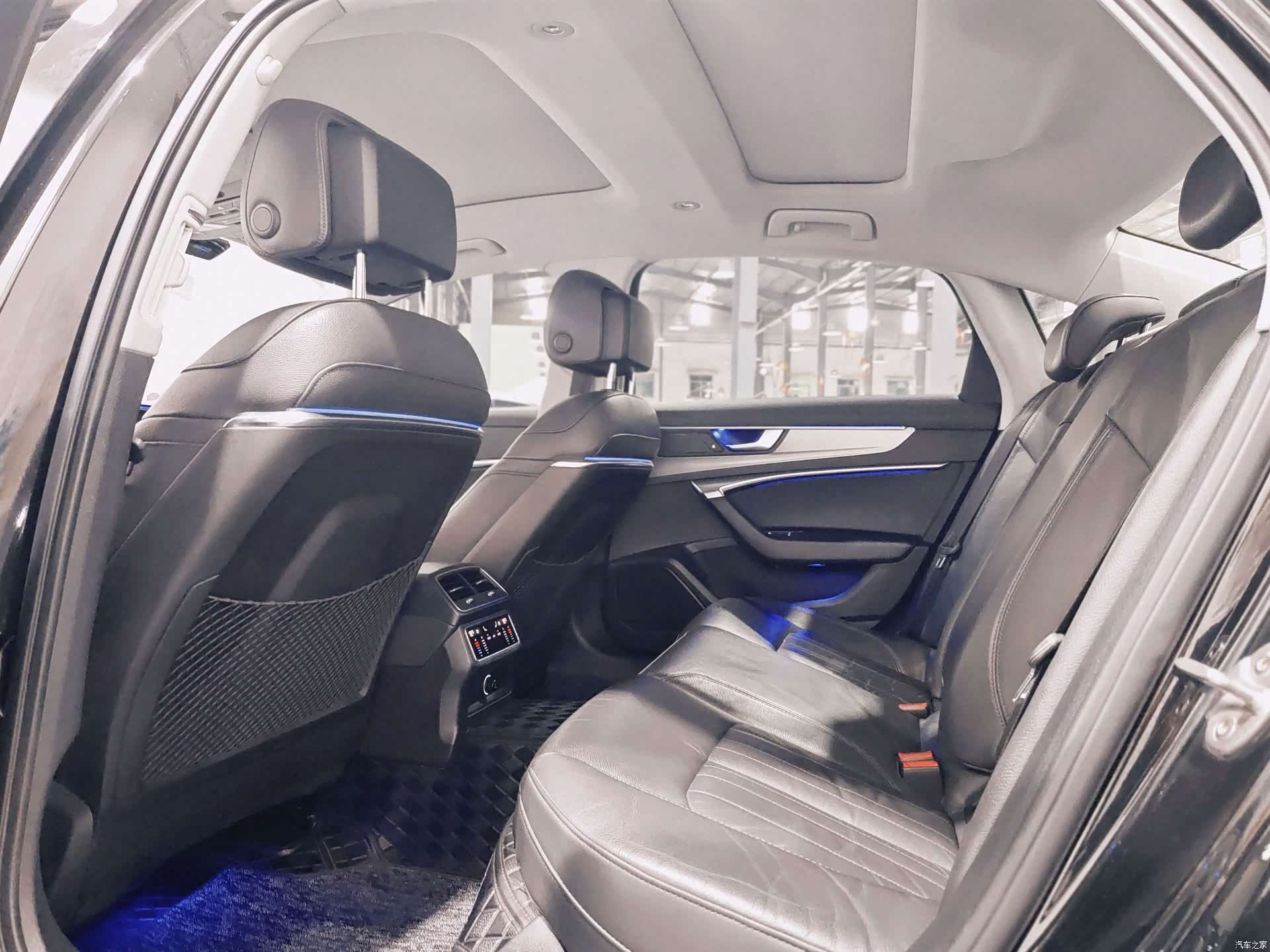 Audi A6L, 2019 все фото