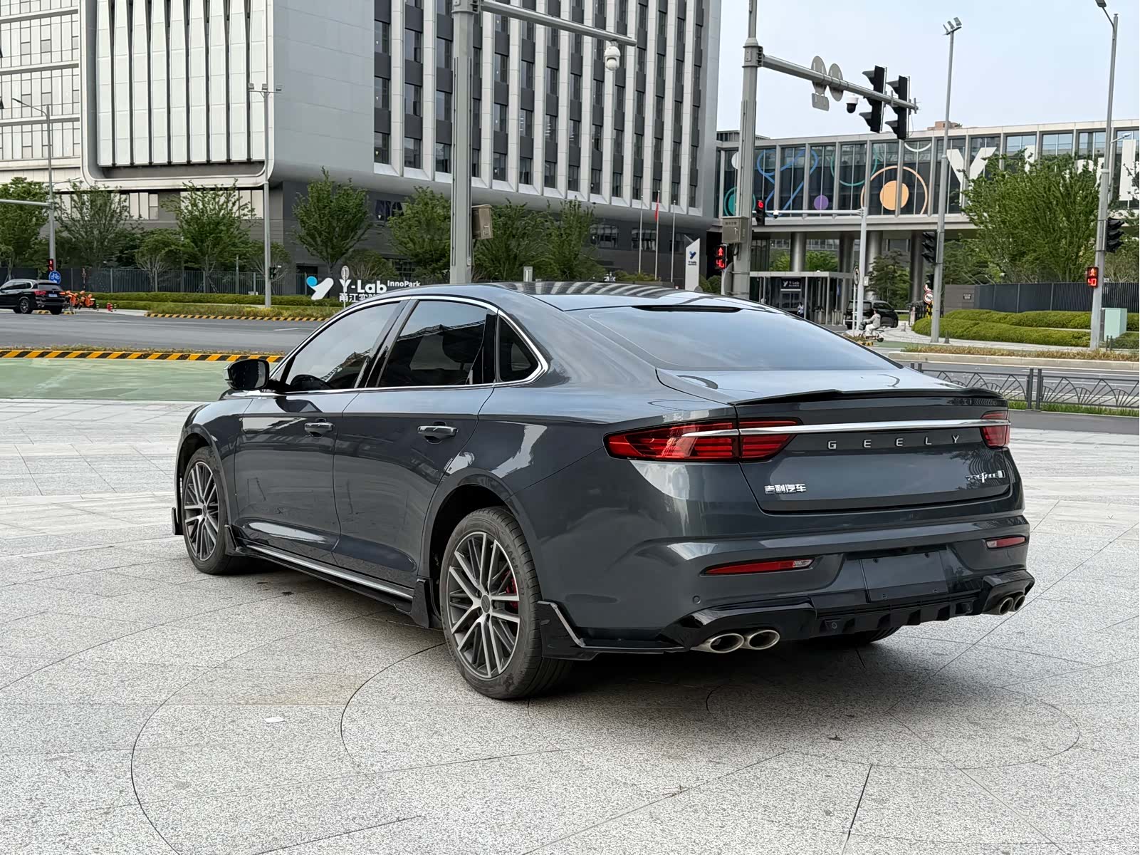 Geely Preface, 2024 18
