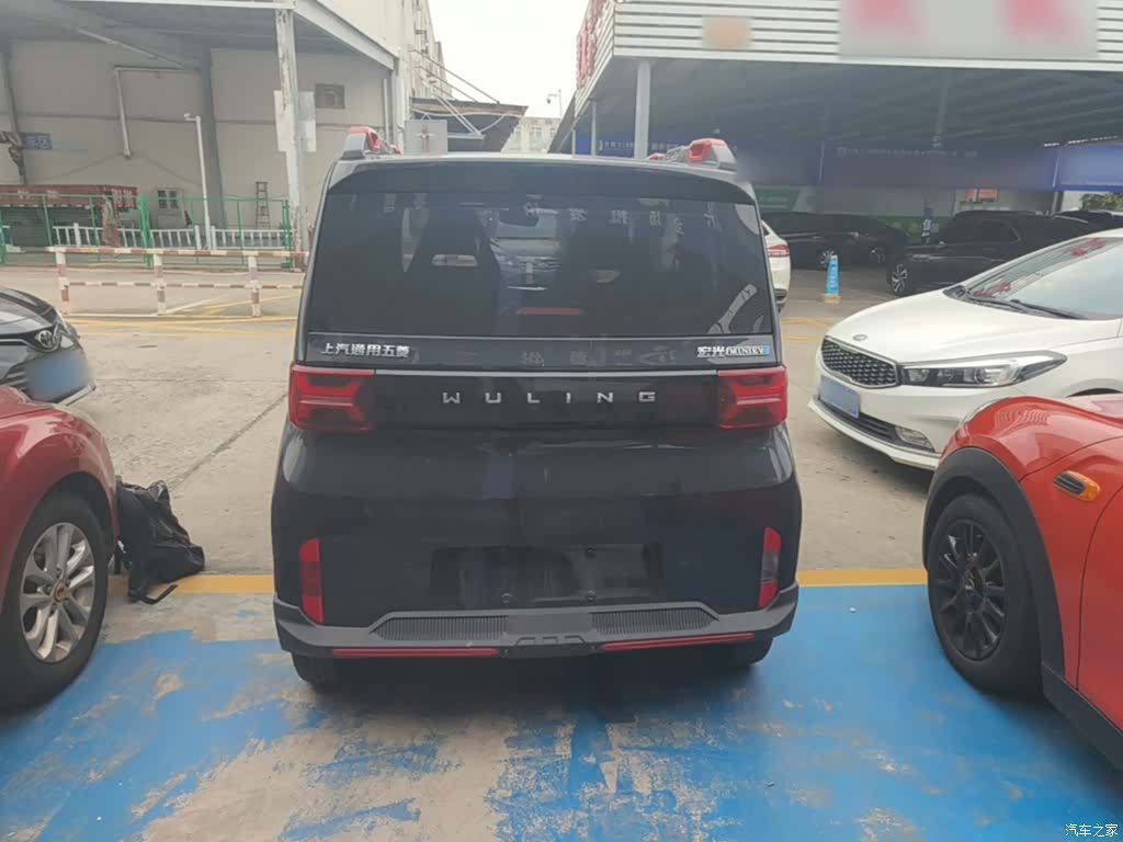 Wuling MINIEV, 2022 6