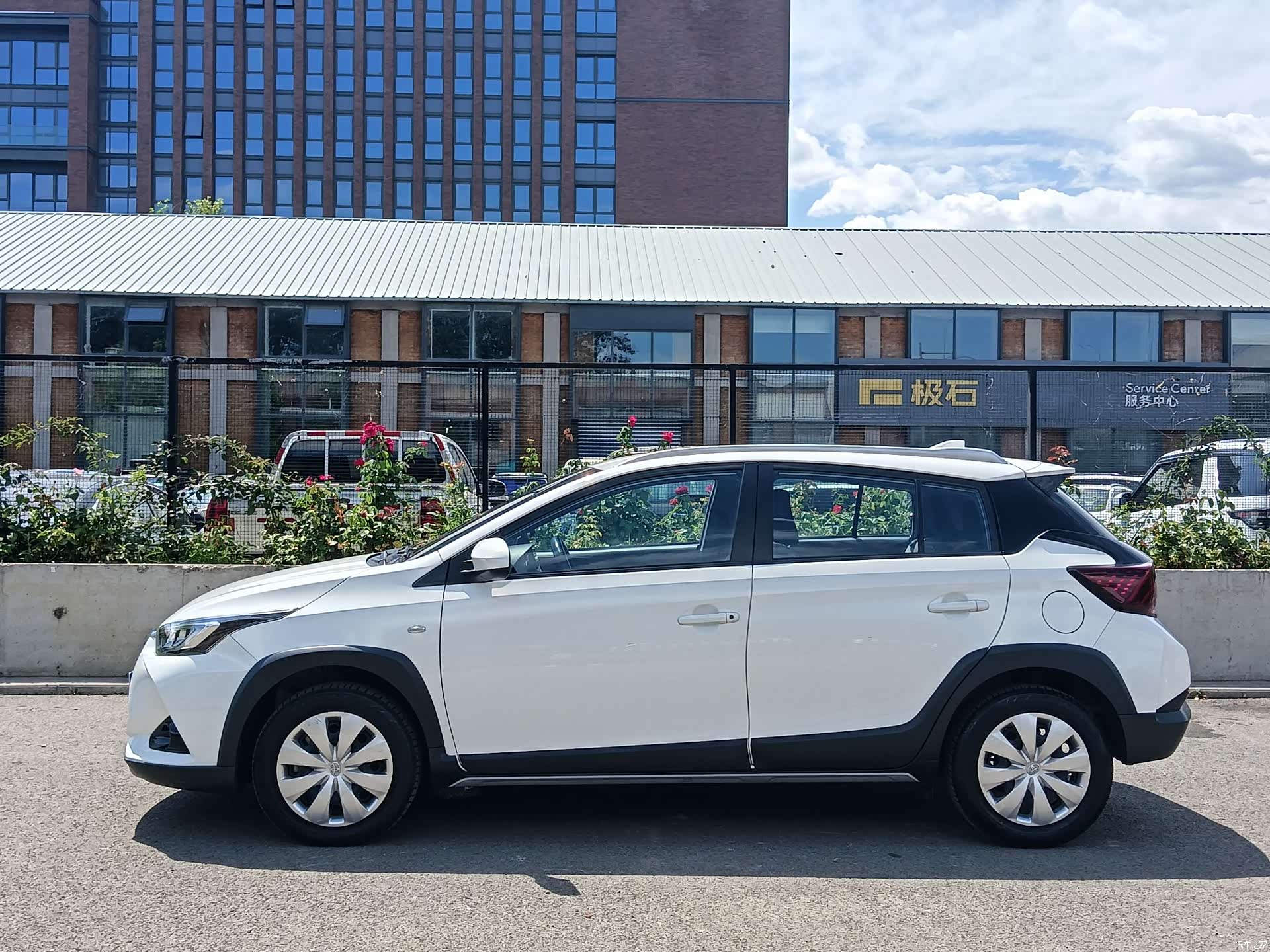 Toyota YARiS L, 2022 6