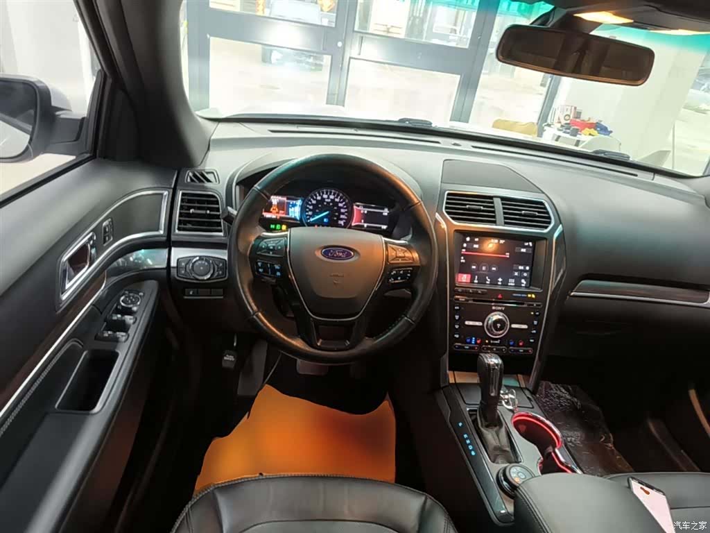 Ford Explorer, 2017 11