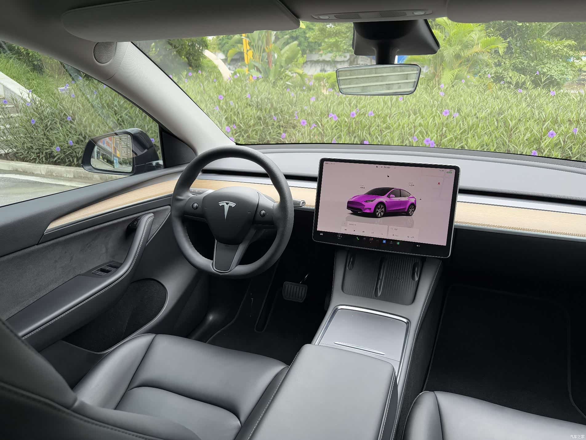 Tesla Model Y, 2022 10